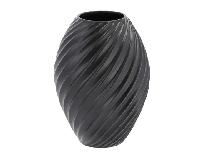 En høj, sort vase med en blank finish og diagonale, hvirvlende riller, der snor sig rundt om overfladen.