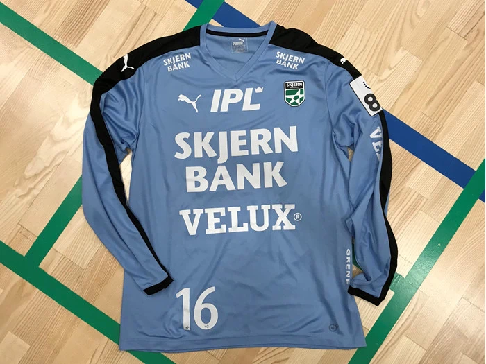 #16 Tibor Ivanisevics match-worn målmandstrøje i str. XL (Hjemmebane - liga)