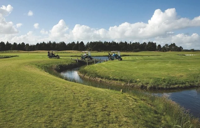 Nyd en lækker dag med Golf og Wellness på Enjoy Resorts, Rømø