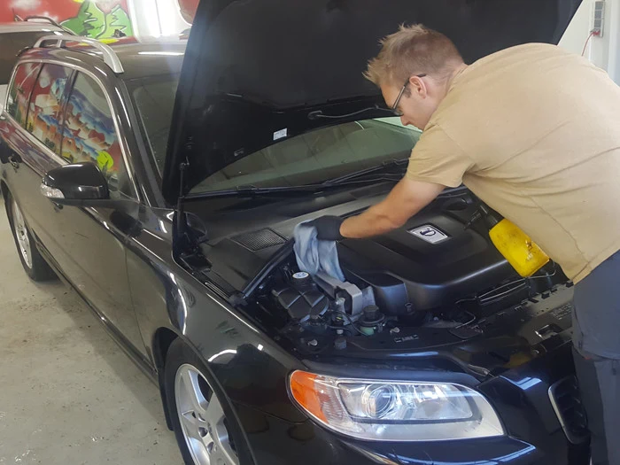 Gavekort på kr. 1.300 til klargøring hos Care Auto Hobro