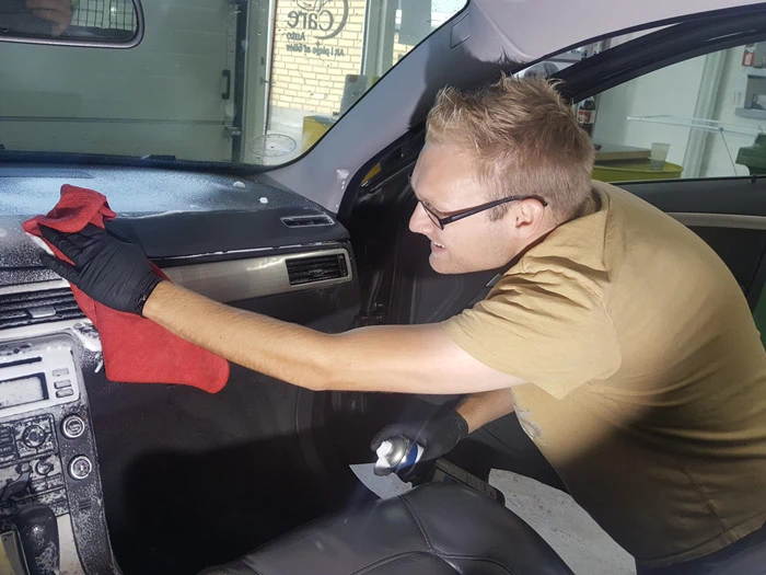 Gavekort på kr. 1.300 til klargøring hos Care Auto Hobro