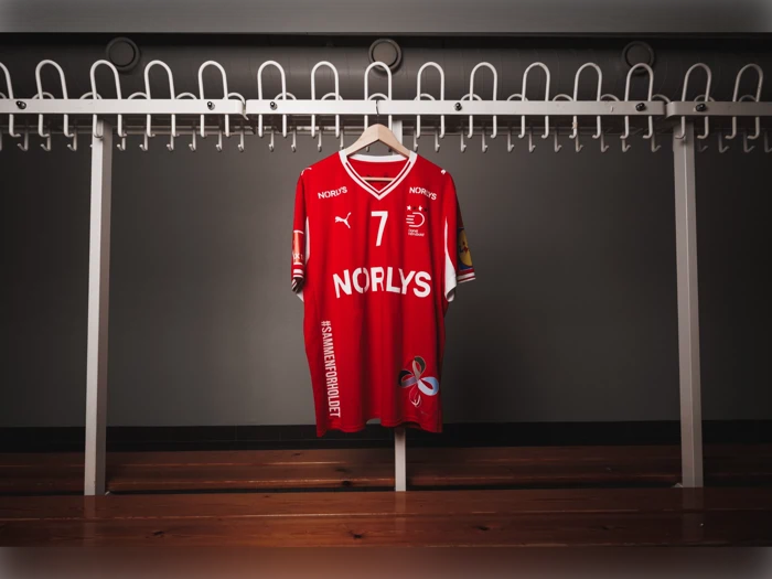 #7 Emil Jakobsens matchworn trøje i str. XL