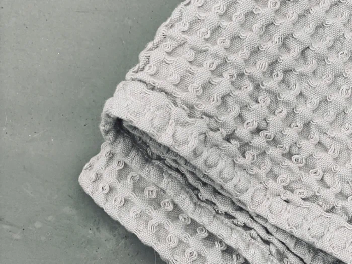 Humdakin Vaflet Håndklæde, Light Stone (lysegrå) - 55x80