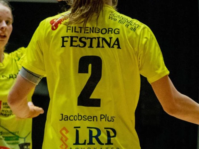 Auktion: Playworn Spilletrøje Brugt af Anne-Sofie Filtenborg (Sæson 2022/2023) for HH Elite