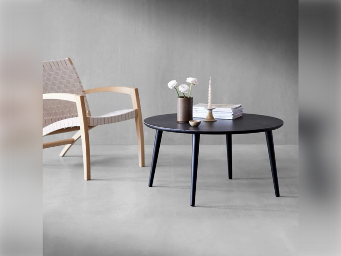 Hammel Furniture BATU sofabord Ø90 i grå keramik og sort træ 