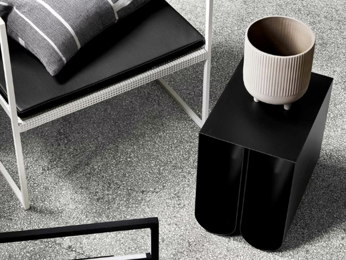 Kristina Dam Studio Curved Sidebord, Sort - W35,5XL26XH36