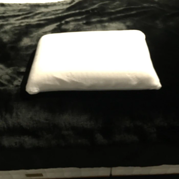 Dunlopillo Premium Medium hovedpude 40x60 fra Søvn & Comfort Holstebro