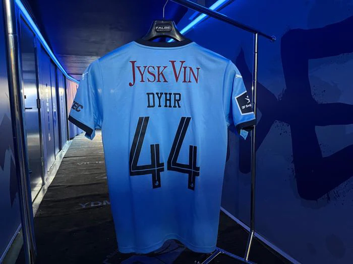 #44 Nikolas Dyhrs matchworn trøje i Medium fra Randers FC mod Sønderjyske