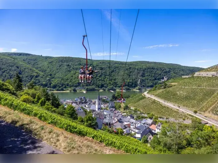 Sommerferie: 4-dages ferie kun 100 m fra Rhinen – Vin, natur og stemning på Hotel Zwei Mohren