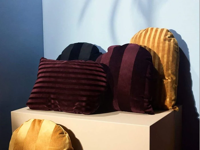 AYTM, ARCUS pude, sort, 50x50