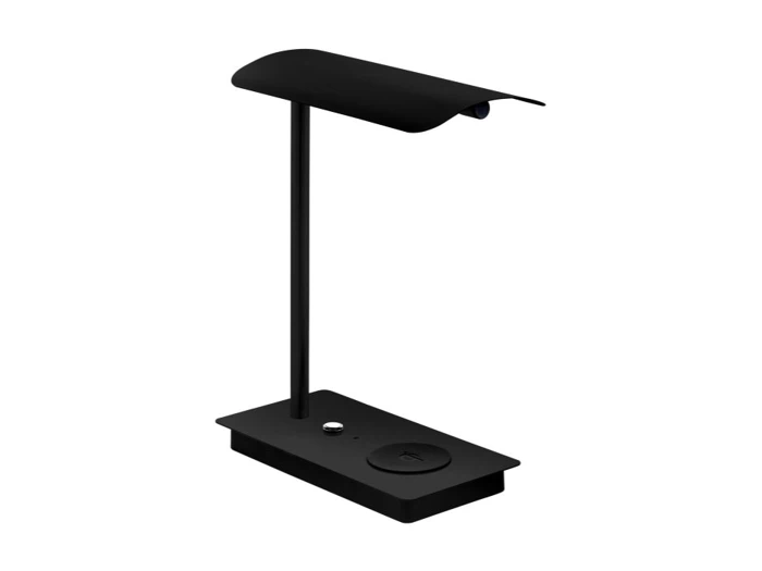 Elegant sort, moderne skrivebordslampe med en buet skærm, et slankt lodret stativ og en rektangulær base med en knap og en cirkulær trådløs opladningsplade.