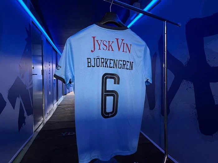 #6 John Björkengrens matchworn trøje i Large fra Randers FC mod Sønderjyske