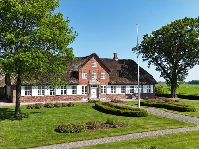Julehygge og grænsehandel ved Tønder - Juleophold på historisk marskgård med 2-retters menu