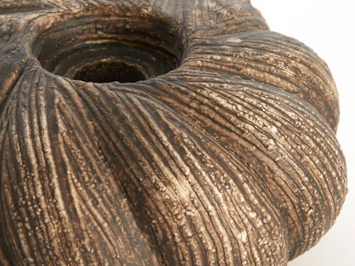 Light & Living, CAVALLA, Lysestage, Mørk brun, Keramik, Ø:15 x H:7,5 cm