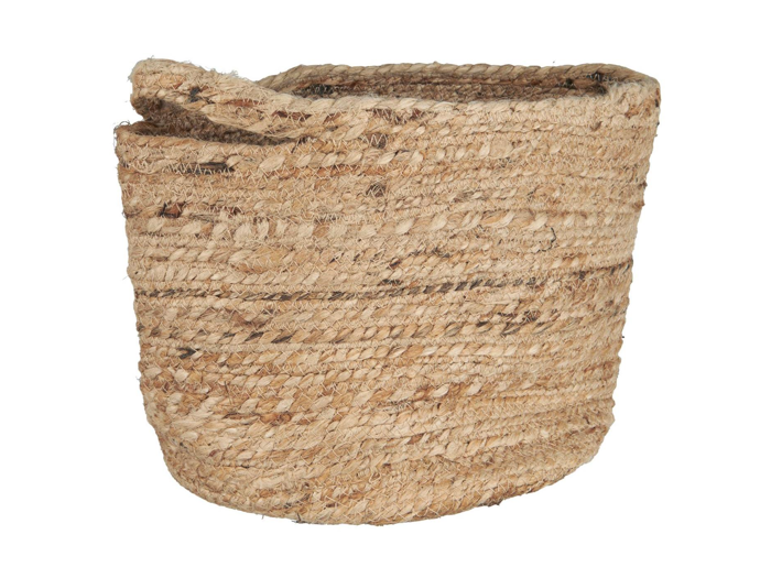 En vævet, oval kurv lavet af naturlige, strukturerede fibre med let ujævne kanter og et rustikt udseende.
