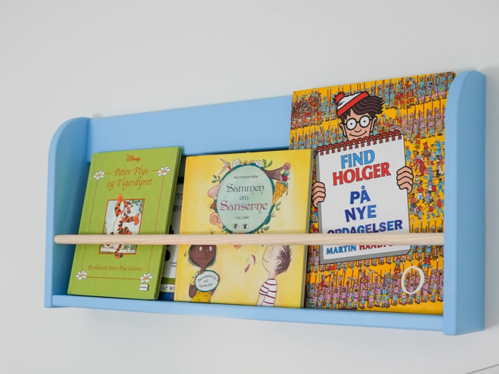 FLEXA, DOTS, Boghylde, Blue Skies, MDF, L:75 x Dyb:10 x H:34,5 cm 