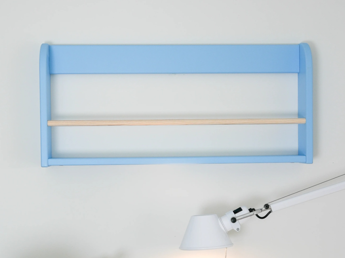 FLEXA, DOTS, Boghylde, Blue Skies, MDF, L:75 x Dyb:10 x H:34,5 cm 