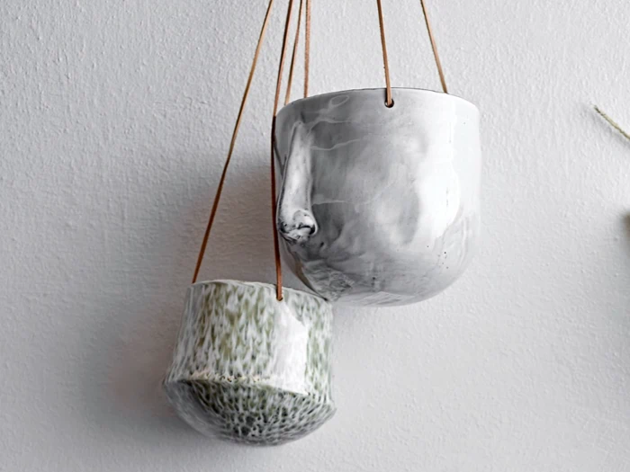 Bloomingville, Ileana, Hængeurtepotte, Grå, Stentøj, Dia:17 x L:55 x H:15,5 cm