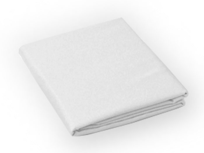 Et pænt foldet hvidt lagen placeret på en almindelig hvid baggrund.