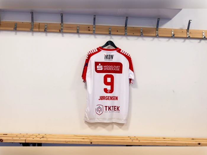 #9 Mads Jørgensens matchworn trøje i str. XL
