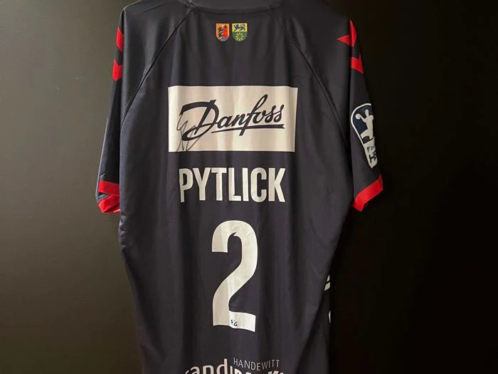 Flensburg-Handewitt-signeret trøje fra OL Guld vinder Simon Pytlick!