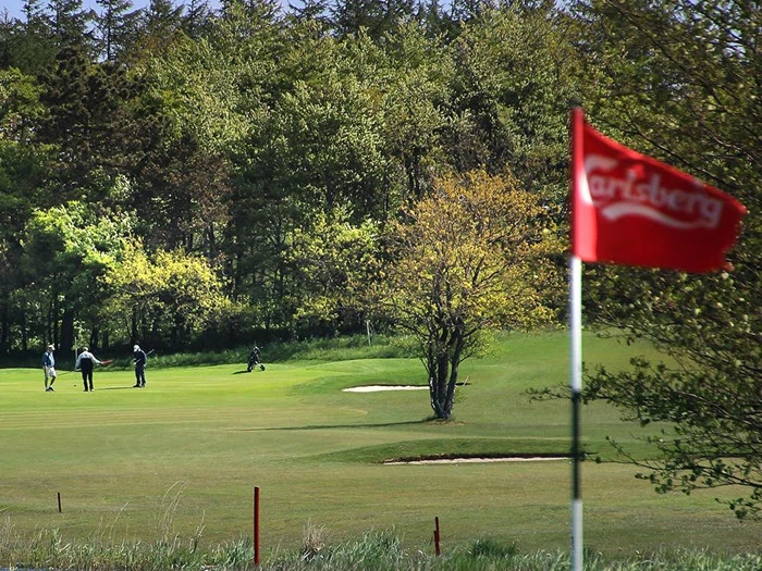 2 Greenfees til Aalborg Golfklub inkl. 2 store fadøl
