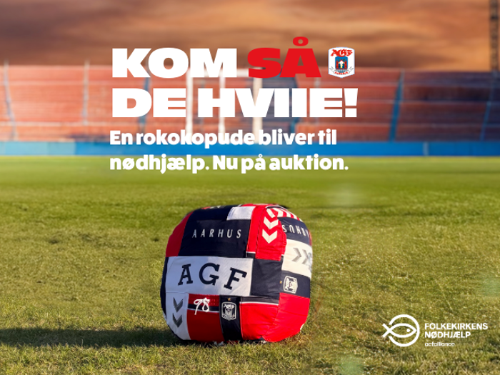 Rokoko-pude syet af kasseret AGF tøj