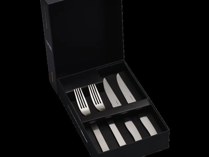 Fiskars steakbestik til 6 personer