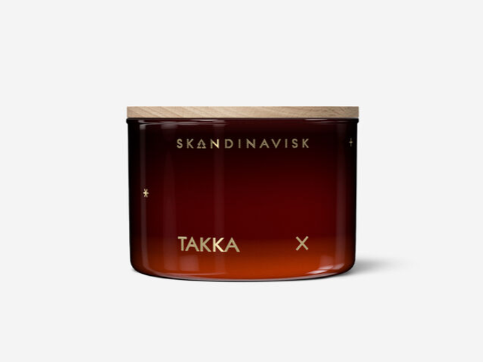 SKANDINAVISK, TAKKA, Seasonal, Duftlys, Hacked pine, Haysmoke, Raw wool, Rolling tobacco, Brun, 90g.