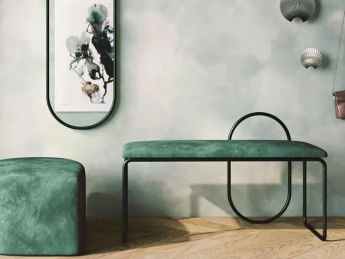 ANGUI pulverlakeret bænk i forest bomuldsfløjl fra AYTM 