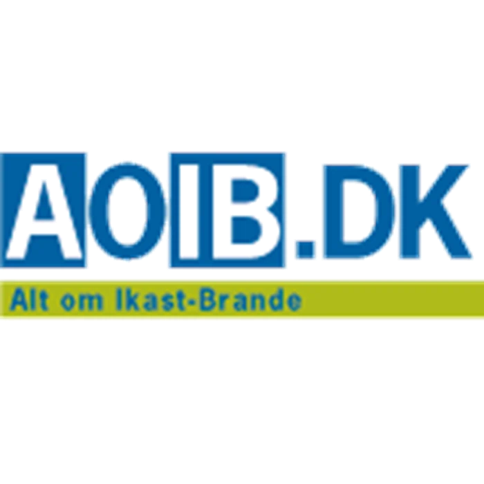 Logo med teksten AOIB.DK i blåt og hvidt og Alt om Ikast-Brande i gult på en grøn bjælke nedenunder.