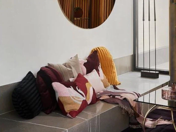 AYTM, ARCUS pude, sort, 50x50