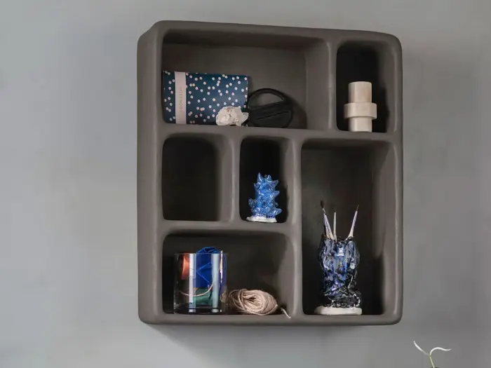 Art studio sættekasse i dark stone fra Mette Ditmer 