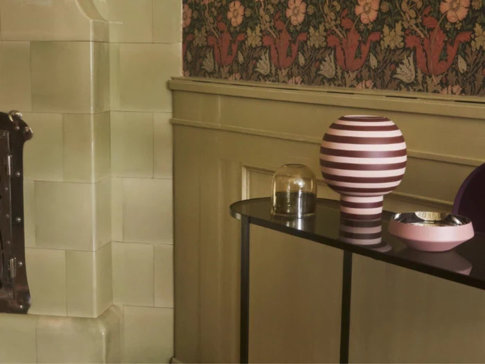 AYTM, VARIA skulpturel vase, Ø18xH21 cm