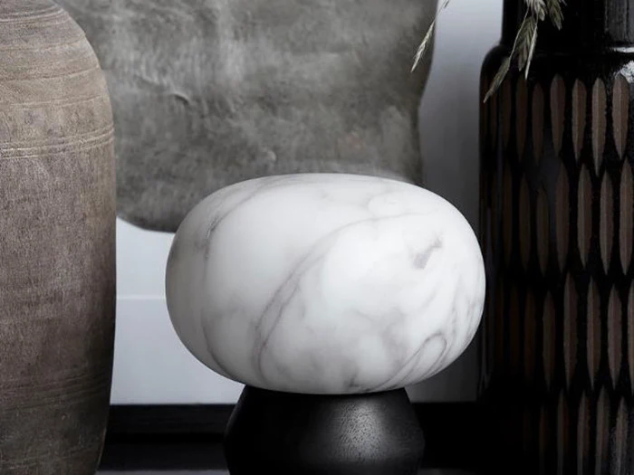 2 stk. Fog lanterner I sort/hvis marmor fra House Doctor