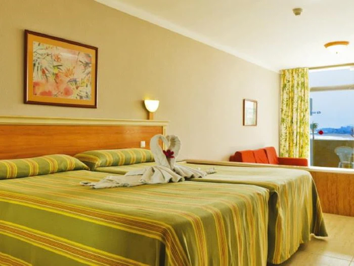 1 uges ferie til Lanzarote, med morgenmad, med Bravo Tours (Afrejse 24/11 fra Billund)