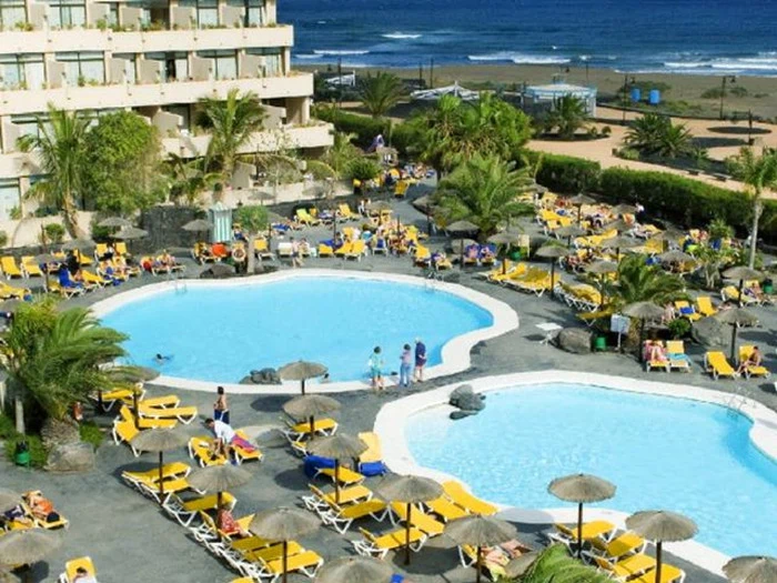 1 uges ferie til Lanzarote, med morgenmad, med Bravo Tours (Afrejse 24/11 fra Billund)