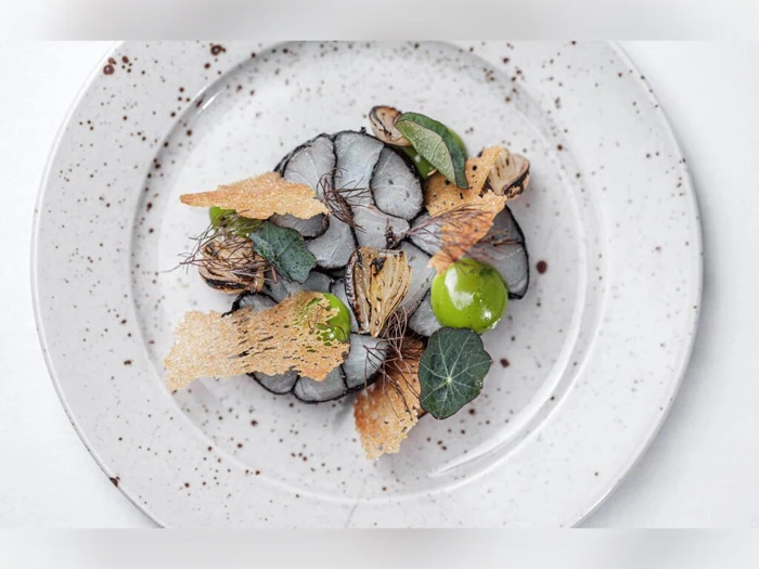 Miniferie for 2 på Strandlyst Hotel - badehotelstemning og 3-retters gastronomi på Ballen Badehotel