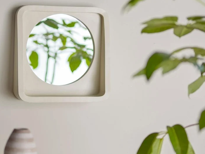 Bloomingville, Phoebe, Spejl m/Hylde, Natur, Polyresin, L:39,5 x H:39,5 x B:10 cm 