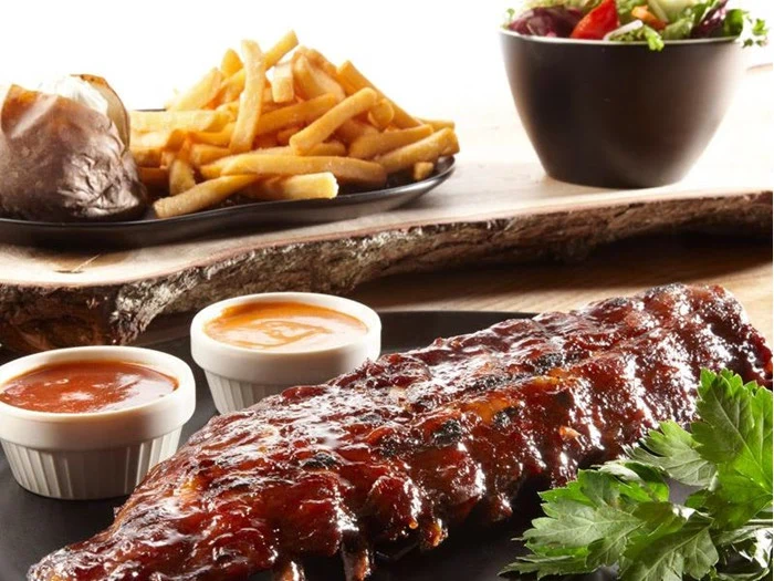 Ophold for 2 på Hotel Frederikshavn inkl. menu på Bones