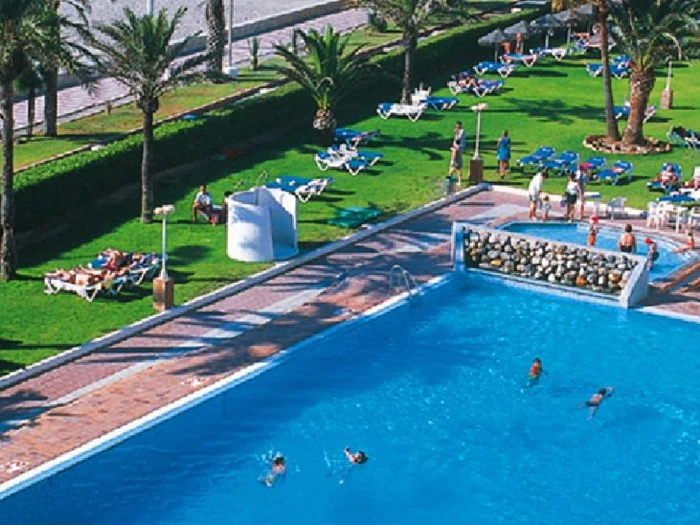 1 uges ferie på COSTA DE ALMERIA, inkl halvpension, med Bravo Tours (Afrejse 30/8 fra København)