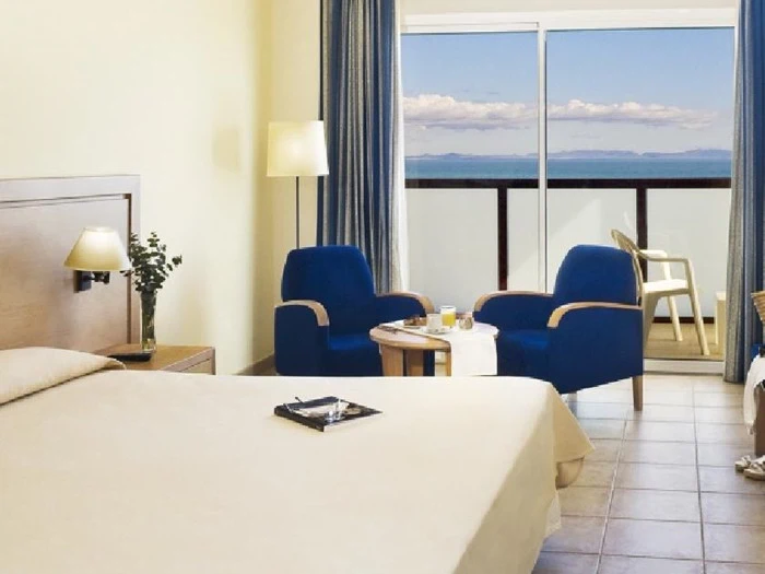 1 uges ferie på COSTA DE ALMERIA, inkl halvpension, med Bravo Tours (Afrejse 30/8 fra København)