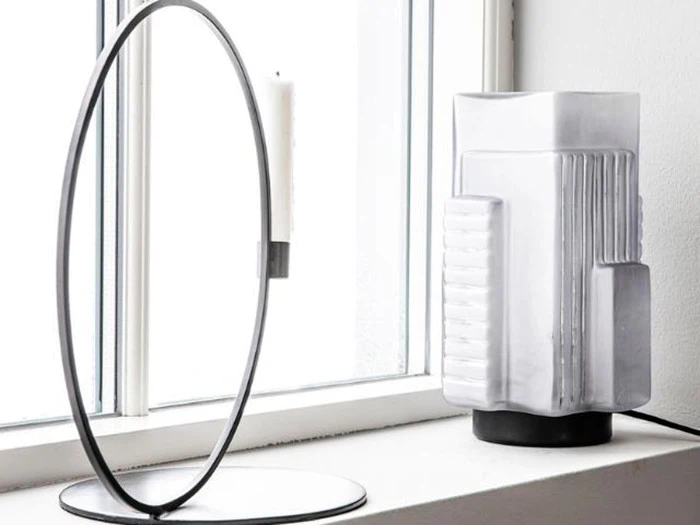 Cirque lysestage i sort fra House Doctor - H: 33 cm