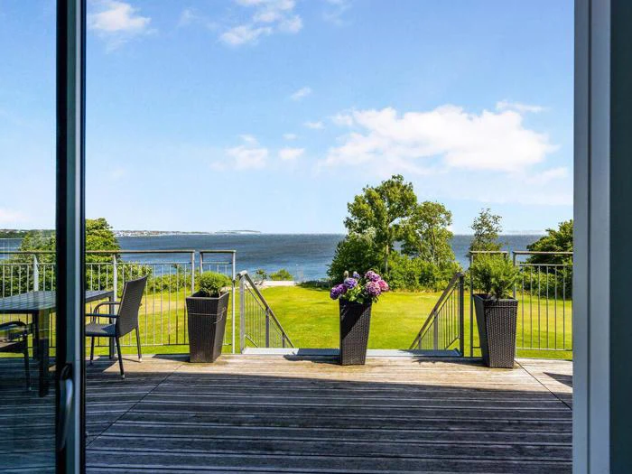 Miniferie på Hotel Limfjorden - 2-retters menu hver aften og fantastisk udsigt over Limfjorden