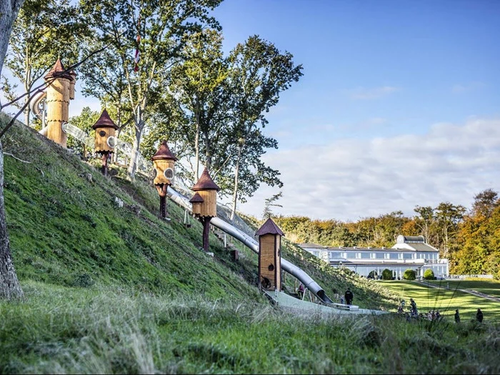 Ophold m/3-retter & vin på Hotel Juelsminde Strand