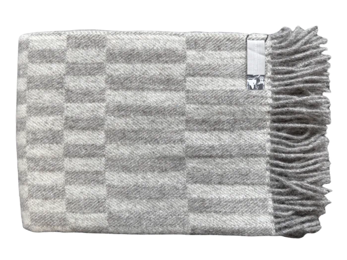 Silkeborg Uldspinderi, Danaja Daniel, Plaid, Grå, Hvid, 100% Scandinavian wool, B:130 x L:200