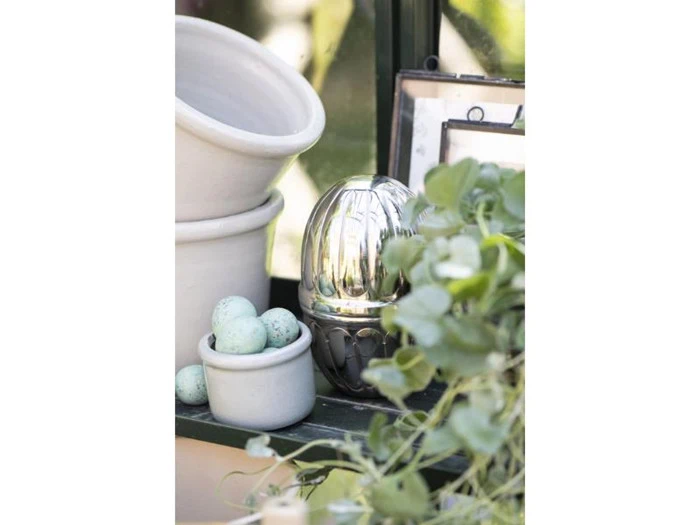 Ib Laursen, Påskeæg Carolina, aluminium, H: 13 Ø: 9 cm