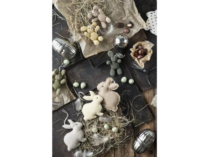 Ib Laursen, Påskeæg Carolina, aluminium, H: 13 Ø: 9 cm