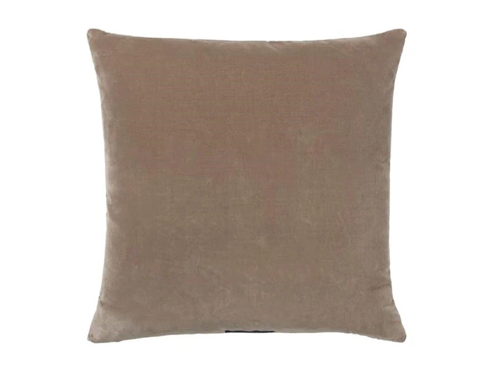 En almindelig, rektangulær brun pude med en blød, fløjlsagtig tekstur, vist mod en hvid baggrund.