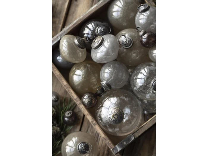 Ib Laursen, Julekugle, pebbled glas, løgformet fog, H5,4 x  Ø5,2 cm